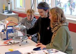 Jenas Groesste Schule Feierte 10 Jaehriges 13